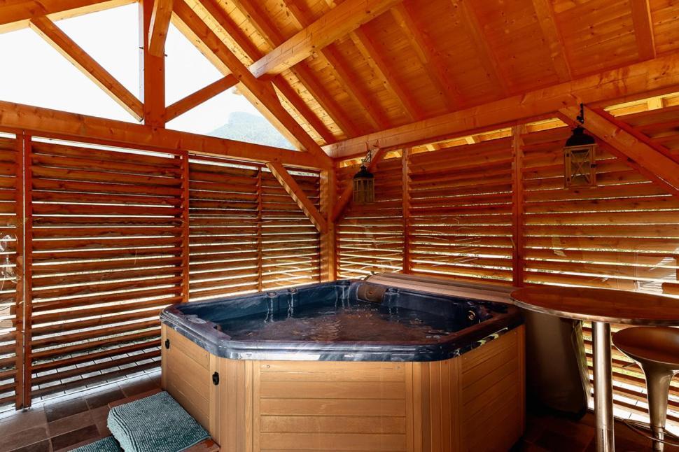 Bien-être Hammam Et Jacuzzi ,sauna * La Grotte